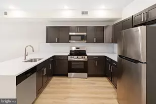 5217 Warren St, Philadelphia, PA 19131 - Photo 4