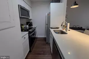 1525 Green St, Philadelphia, PA 19130 - Photo 1
