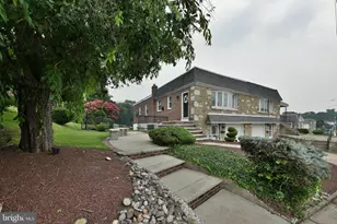 3137 Draper St, Philadelphia, PA 19136 - Photo 2