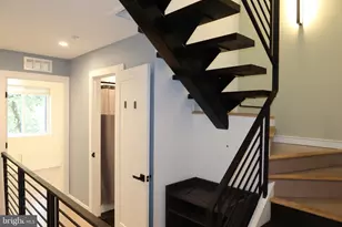 166 W Laurel St, Philadelphia, PA 19123 - Photo 14