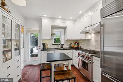 1911 Pemberton Street, Philadelphia, PA 19146 - Photo 6