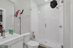 257 N 3rd St, Philadelphia, PA 19106 - Photo 14