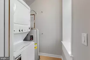 257 N 3rd St, Philadelphia, PA 19106 - Photo 18