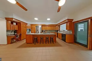 2671 Almond St, Philadelphia, PA 19125 - Photo 18