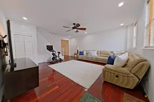 2671 Almond St, Philadelphia, PA 19125 - Photo 2