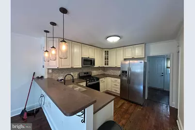 748 S Harshaw Street, Philadelphia, PA 19146 - Photo 6