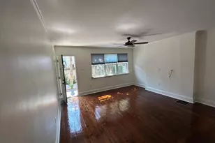 748 S Harshaw St, Philadelphia, PA 19146 - Photo 4