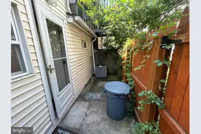 748 S Harshaw Street, Philadelphia, PA 19146 - Photo 24