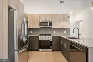 1731 Tilghman St, Philadelphia, PA 19122 - Photo 4