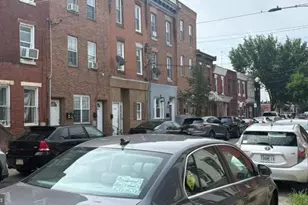 1727 S 4th St, Philadelphia, PA 19148 - Photo 4