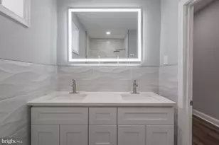 1819 S 16th Street S, Philadelphia, PA 19145 - Photo 8