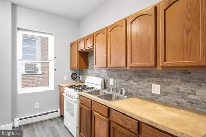 246 W Abbottsford Avenue, Philadelphia, PA 19144 - Photo 10