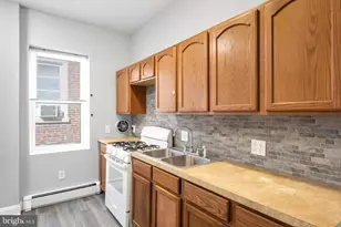 246 W Abbottsford Ave, Philadelphia, PA 19144 - Photo 10
