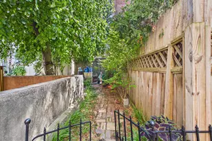 918 Waverly St, Philadelphia, PA 19147 - Photo 26