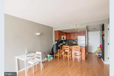 2001 Hamilton Street #1916, Philadelphia, PA 19130 - Photo 2