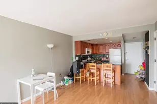 2001 Hamilton St, Philadelphia, PA 19130 - Photo 2