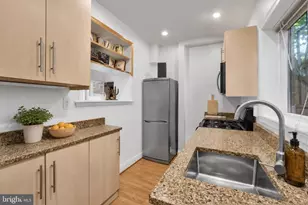 890 N Stillman St, Philadelphia, PA 19130 - Photo 6