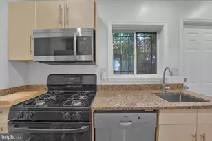 890 N Stillman St, Philadelphia, PA 19130 - Photo 8