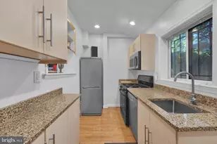 890 N Stillman St, Philadelphia, PA 19130 - Photo 10