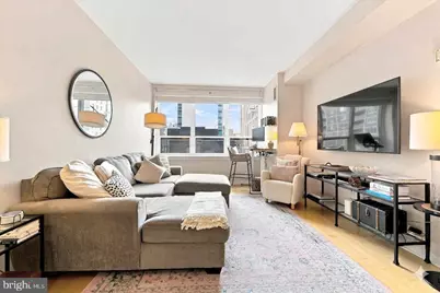1425 Locust Street #12E, Philadelphia, PA 19102 - Photo 6