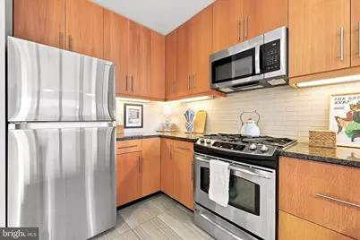 1425 Locust Street #12E, Philadelphia, PA 19102 - Photo 10