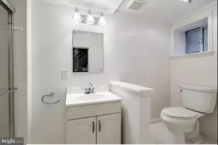1513 E Moyamensing Ave, Philadelphia, PA 19147 - Photo 22