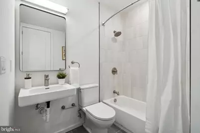 225 N 12th Street #504, Philadelphia, PA 19107 - Photo 12