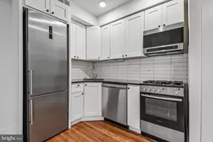319 S 10th St, Philadelphia, PA 19107 - Photo 2