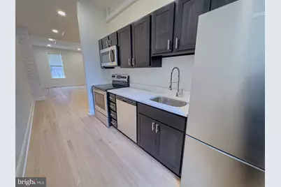 2113 Green Street #2F, Philadelphia, PA 19130 - Photo 6