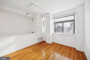 319 S 10th St, Philadelphia, PA 19107 - Photo 12
