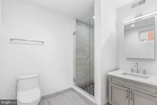 237 N 23rd St, Philadelphia, PA 19103 - Photo 24