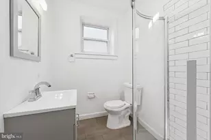 334 Lombard St, Philadelphia, PA 19147 - Photo 10