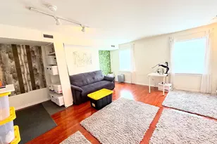 1209 Locust St, Philadelphia, PA 19107 - Photo 2