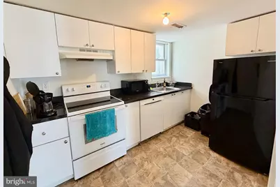 1209 Locust Street #3F, Philadelphia, PA 19107 - Photo 4