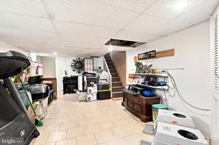 955 Allengrove St, Philadelphia, PA 19124 - Photo 24