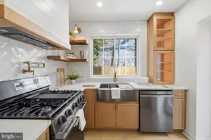 2216 Tulip St, Philadelphia, PA 19125 - Photo 4