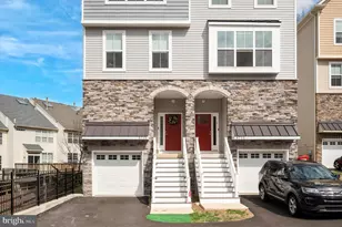 6715 Cinnaminson Ct, Philadelphia, PA 19128 - Photo 2