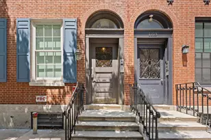 1215 Spruce St, Philadelphia, PA 19107 - Photo 2