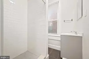 718 S 3rd St, Philadelphia, PA 19147 - Photo 2