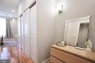 1320 S Bancroft St, Philadelphia, PA 19146 - Photo 8