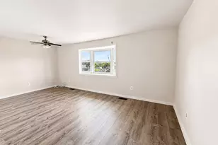 10214 Bustleton Ave, Philadelphia, PA 19116 - Photo 16
