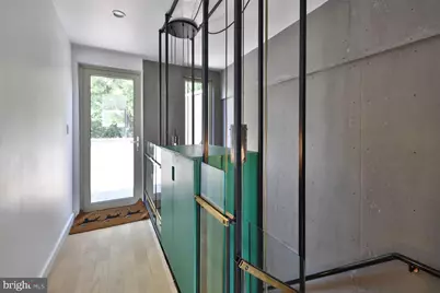 725 S 6th Street, Philadelphia, PA 19147 - Photo 30