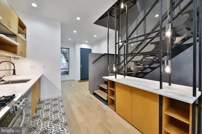 725 S 6th Street, Philadelphia, PA 19147 - Photo 2