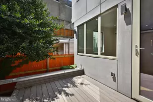 725 S 6th St, Philadelphia, PA 19147 - Photo 12