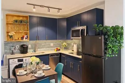 1725 Bainbridge Street #2R, Philadelphia, PA 19146 - Photo 4
