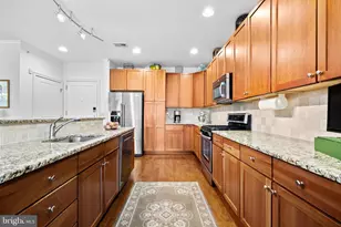 500 Regatta Dr, Philadelphia, PA 19146 - Photo 8