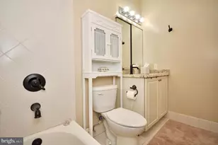 3201 Capri Dr, Philadelphia, PA 19145 - Photo 28