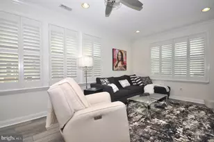 3201 Capri Dr, Philadelphia, PA 19145 - Photo 6