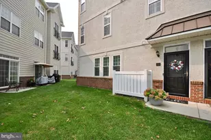 3201 Capri Dr, Philadelphia, PA 19145 - Photo 4