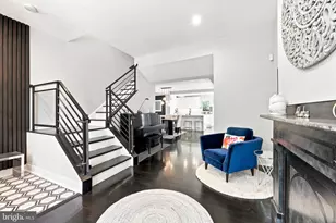 2335 Carpenter St, Philadelphia, PA 19146 - Photo 6